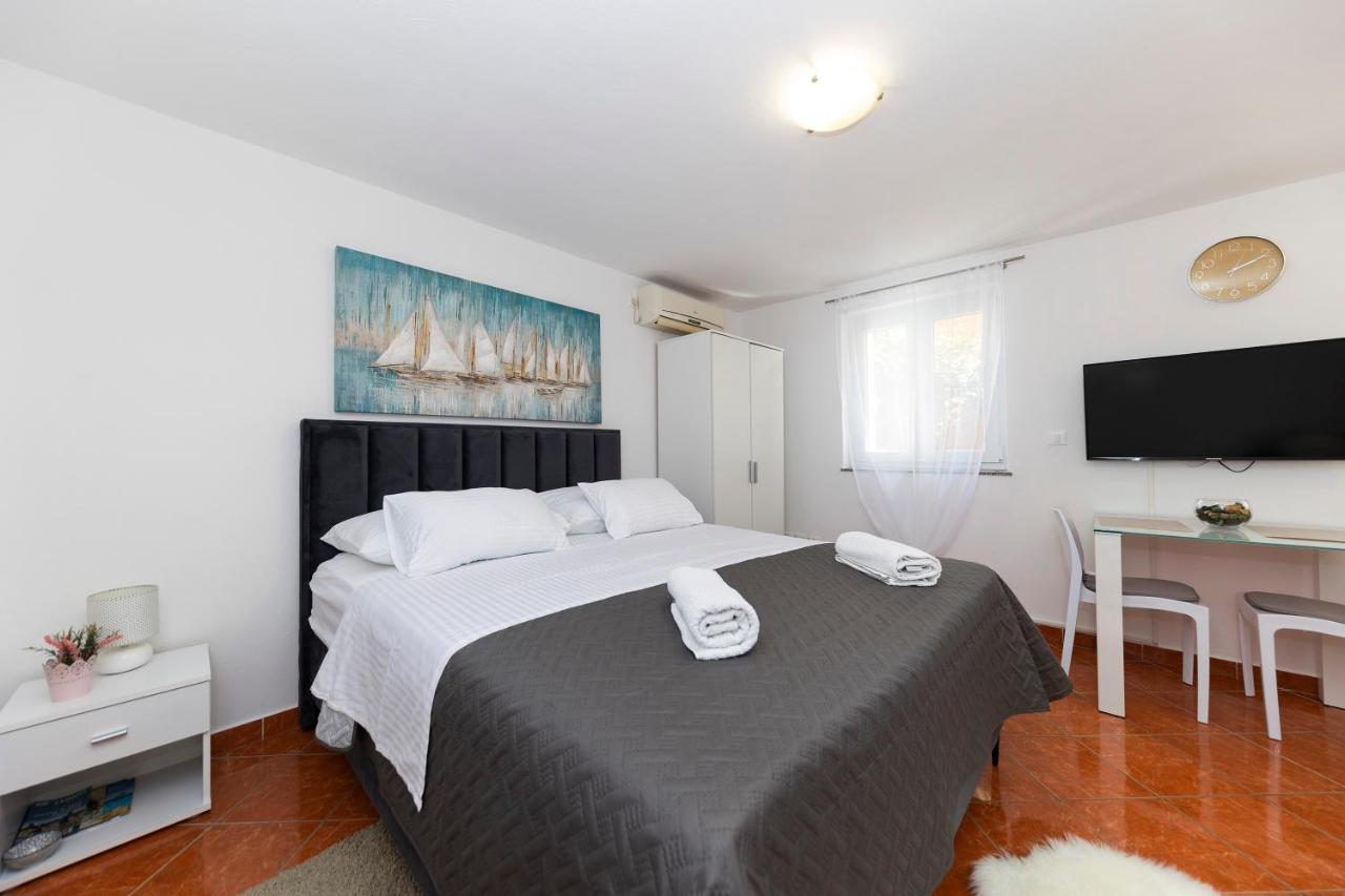 Apartmani Valentina Zadar Exterior photo