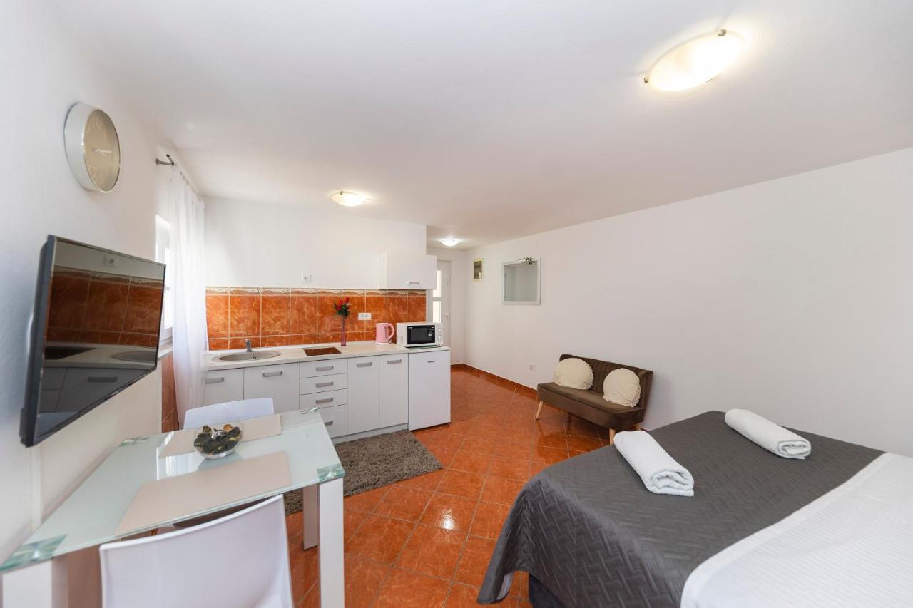 Apartmani Valentina Zadar Exterior photo